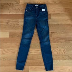 Good American Good Legs Jeans